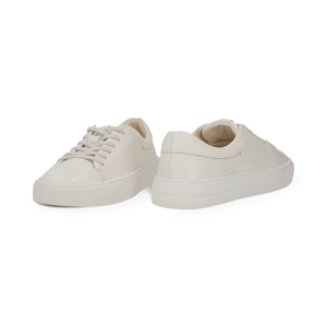 Sneaker urbano en piel color hueso Quirelli estilo 300101