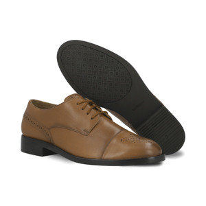 Oxford casual en piel color tan Quirelli estilo 301202