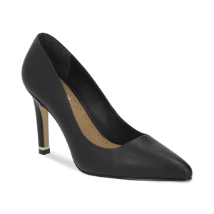 Zapatilla en piel color negro Quirelli estilo 302401