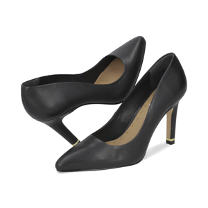 Zapatilla en piel color negro Quirelli estilo 302401