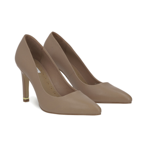 Zapatilla en piel color nude Quirelli estilo 302401