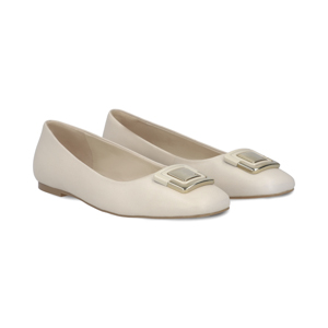 Balerina con herraje en piel color latte Quirelli estilo 302902