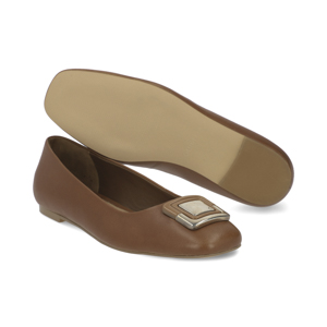 Balerina con herraje en piel color tan Quirelli estilo 302902